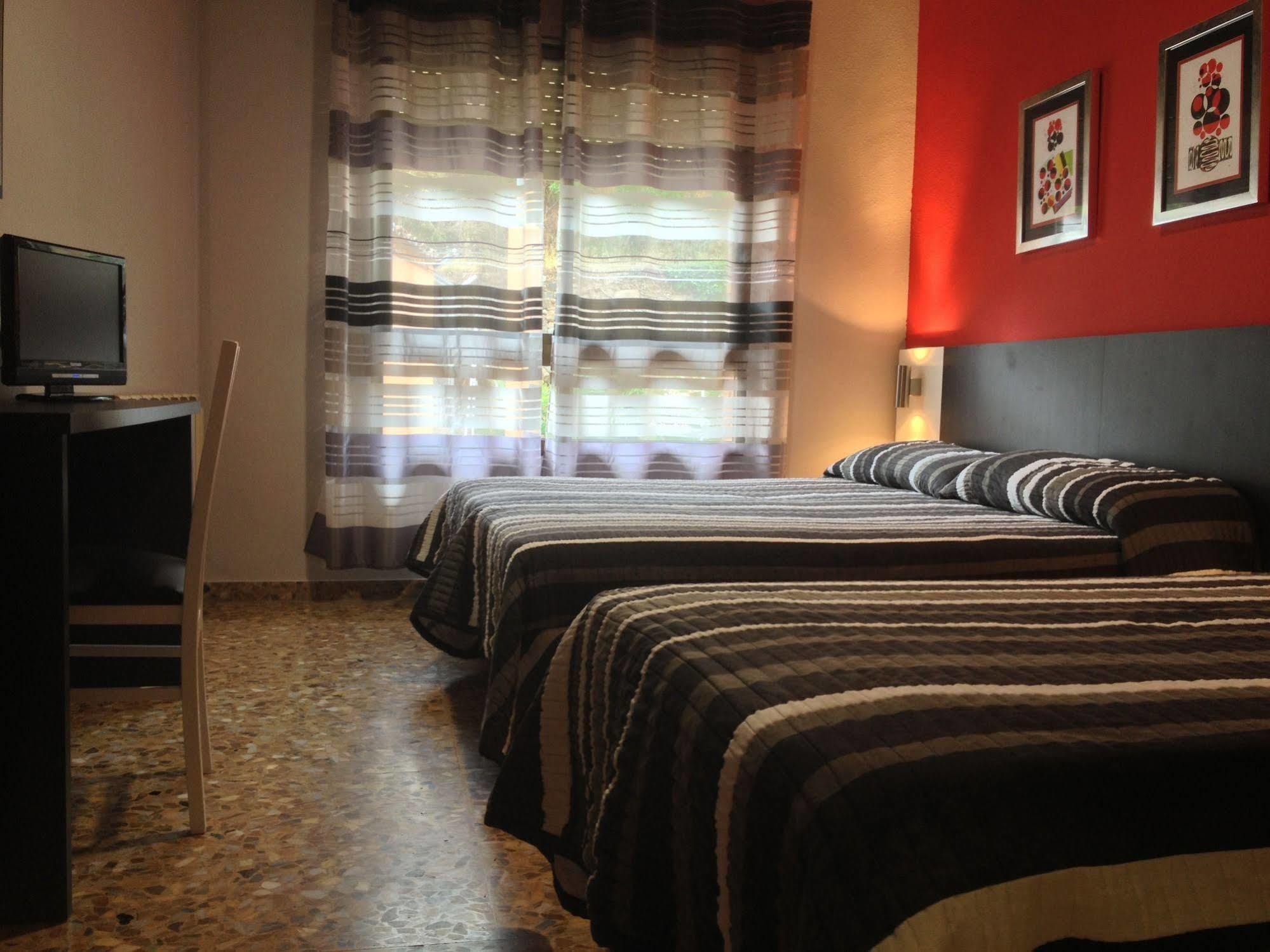 Hotel Marrodan Арнедийо Екстериор снимка
