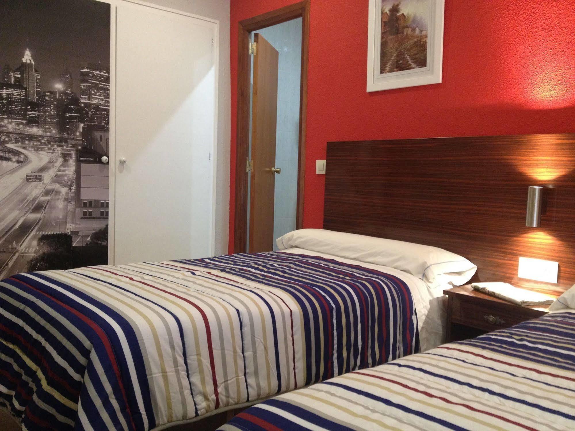Hotel Marrodan Арнедийо Екстериор снимка